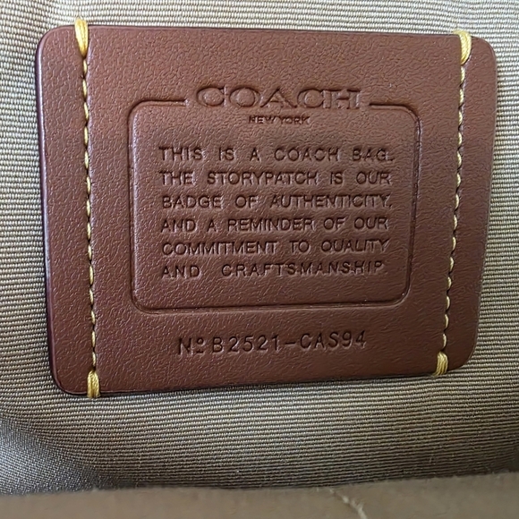 NWT Coach Court Backpack In Signature Canvas Strawberry Print - Picture 13 of 16